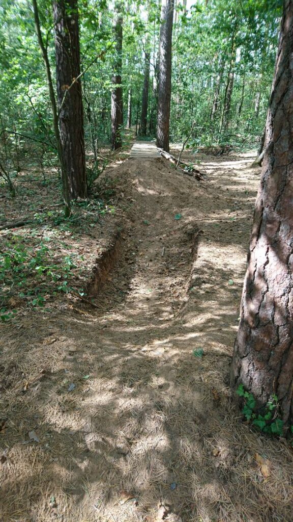 Mountainbike-Parcours im Landschaftsschutzgebiet 3 Mountainbike-Parcours im Landschaftsschutzgebiet