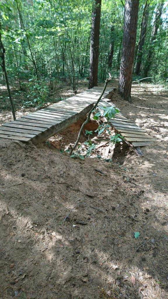 Mountainbike-Parcours im Landschaftsschutzgebiet 2 Mountainbike-Parcours im Landschaftsschutzgebiet