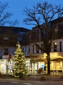 Eibacher Weihnachtsbaum leuchtet wieder 1 Eibacher Weihnachtsbaum leuchtet wieder